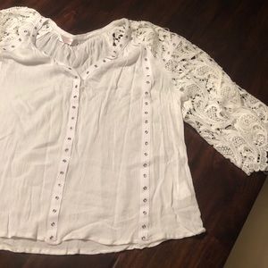 White blouse with lace sleeves